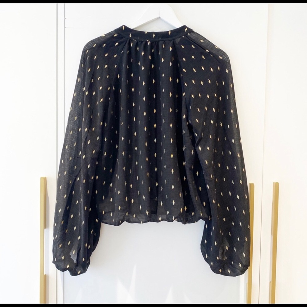 Beautiful top! - Picture 2 of 4